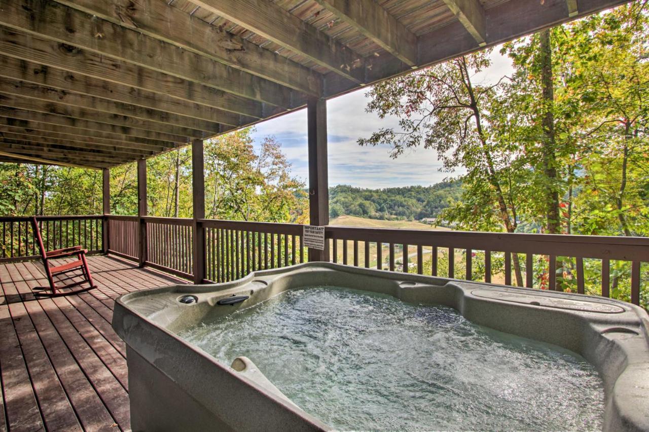 Pigeon Forge Scenic Solitude With Private Hot Tub! Ngoại thất bức ảnh